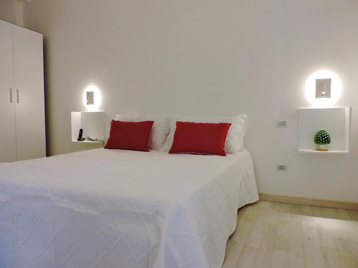 Manzoni 46 - Ospitalita Siciliana Bed & Breakfast Милацо Екстериор снимка